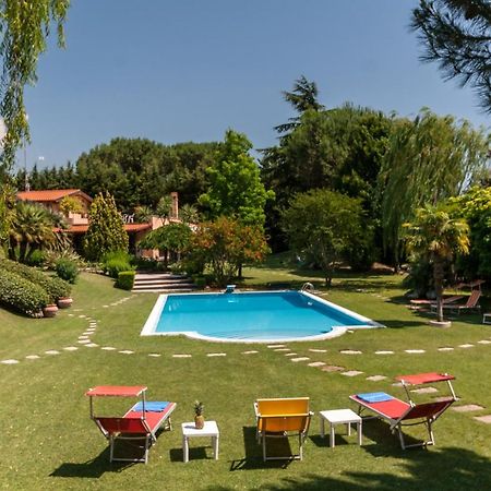 Relais Villaggio Azzurro ローマ エクステリア 写真
